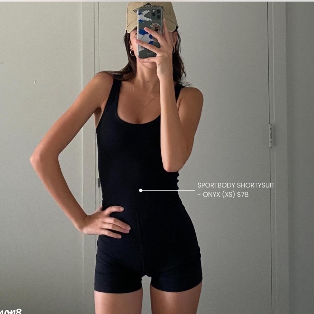 Black SET ACTIVE Romper size small NWOT SportBody shortysuit